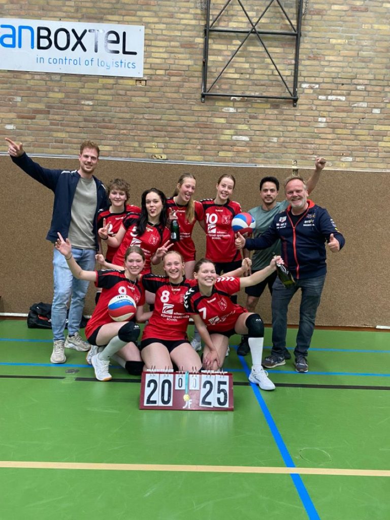 Meiden A Kampioen!